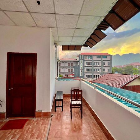 Easy Go Backpacker Hostel Vang Vieng Εξωτερικό φωτογραφία