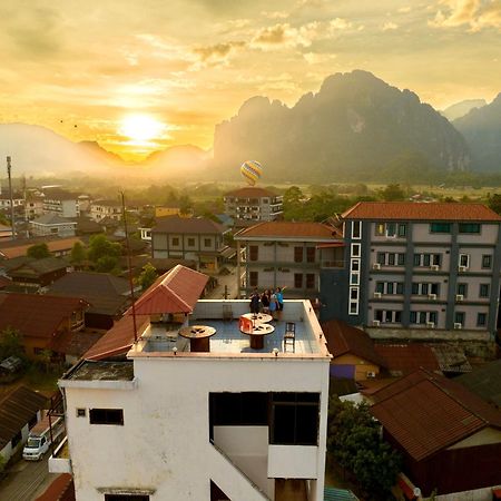 Easy Go Backpacker Hostel Vang Vieng Εξωτερικό φωτογραφία