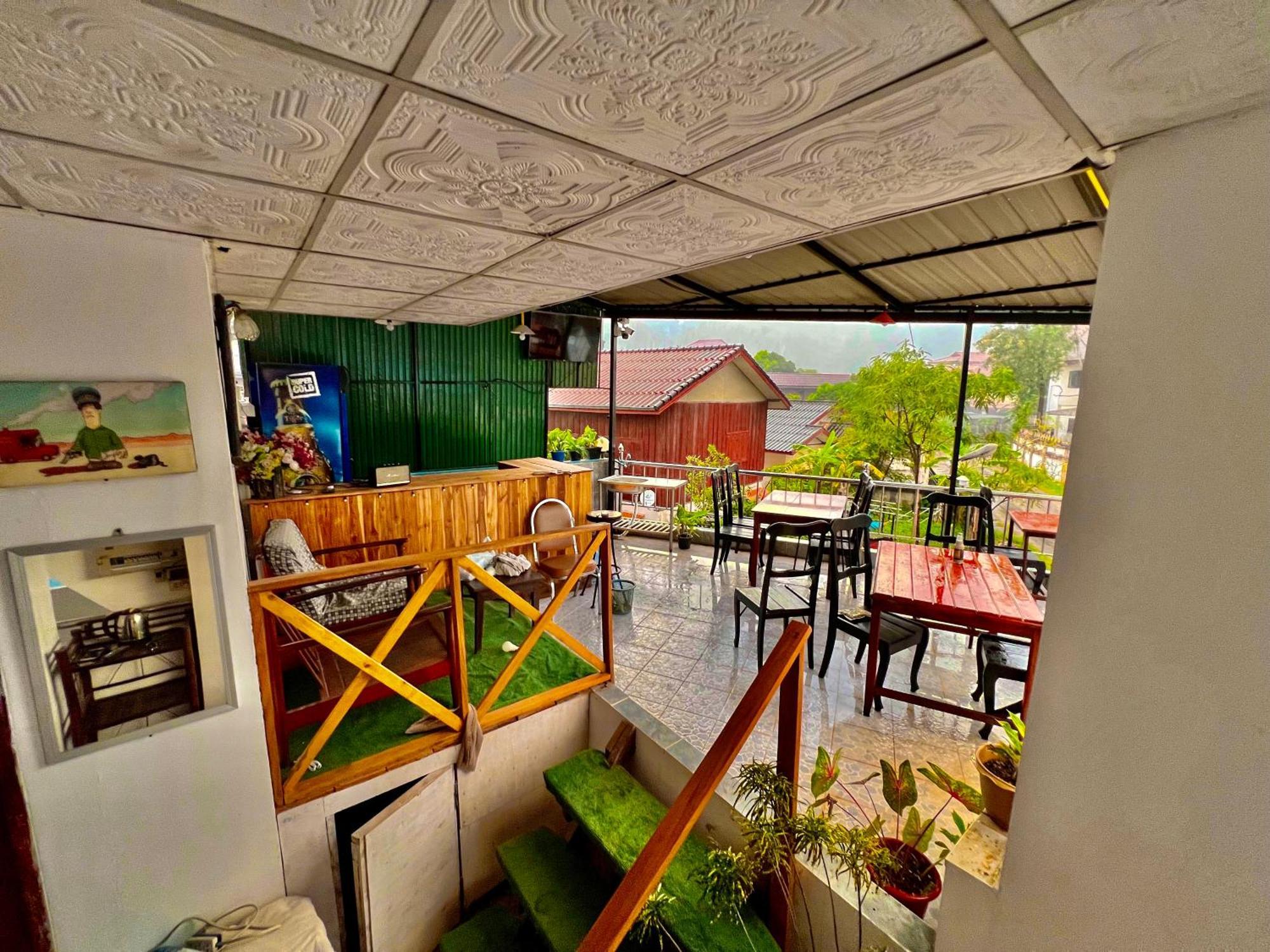 Easy Go Backpacker Hostel Vang Vieng Εξωτερικό φωτογραφία