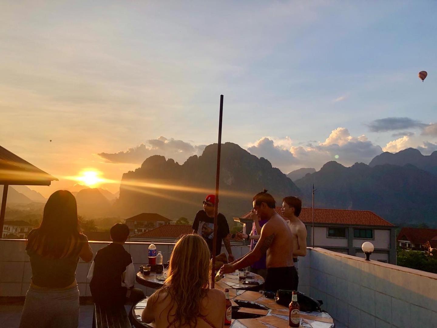 Easy Go Backpacker Hostel Vang Vieng Εξωτερικό φωτογραφία