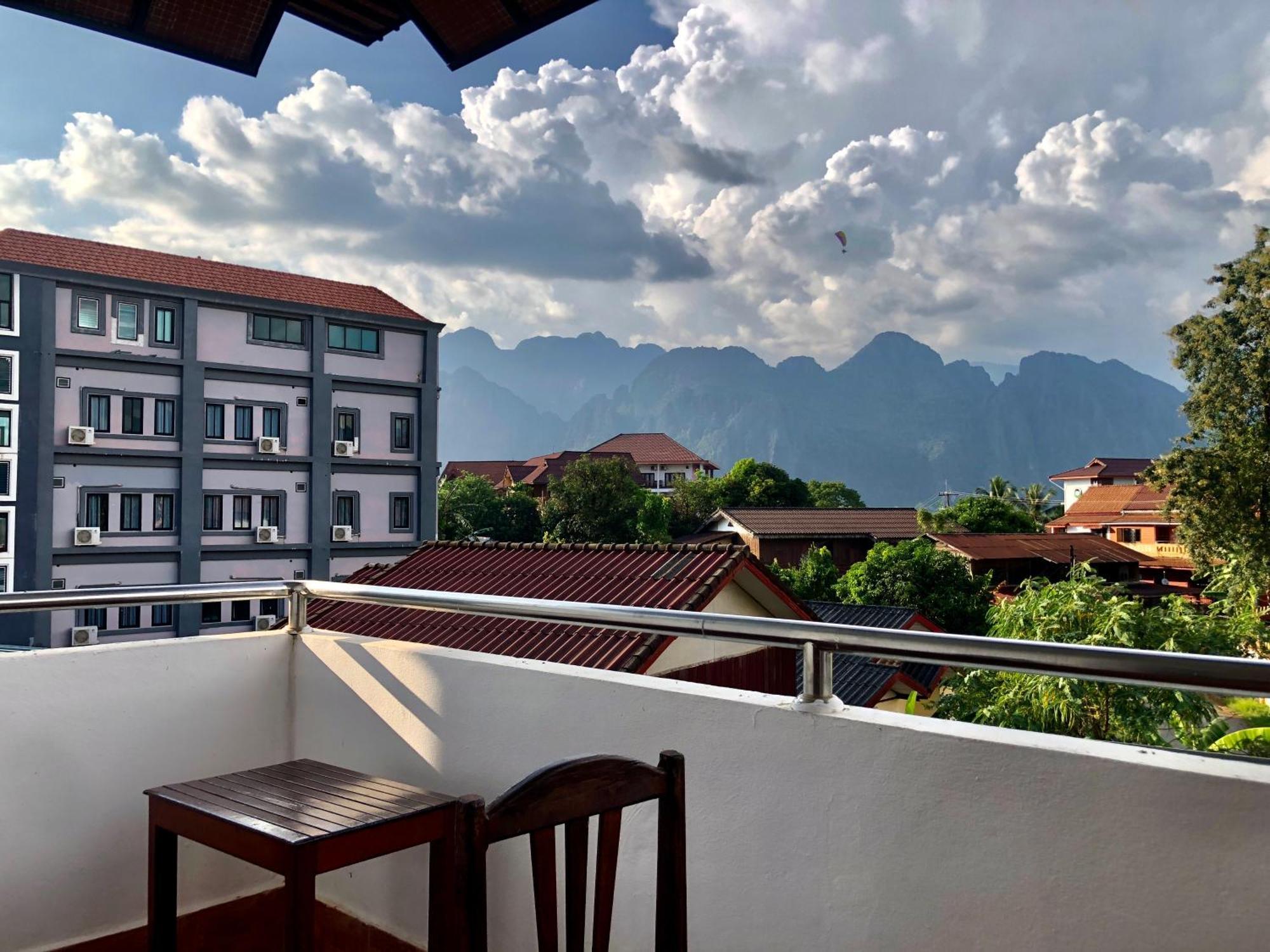 Easy Go Backpacker Hostel Vang Vieng Εξωτερικό φωτογραφία