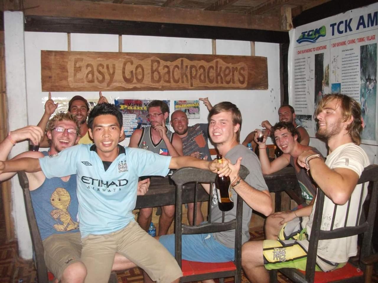 Easy Go Backpacker Hostel Vang Vieng Εξωτερικό φωτογραφία