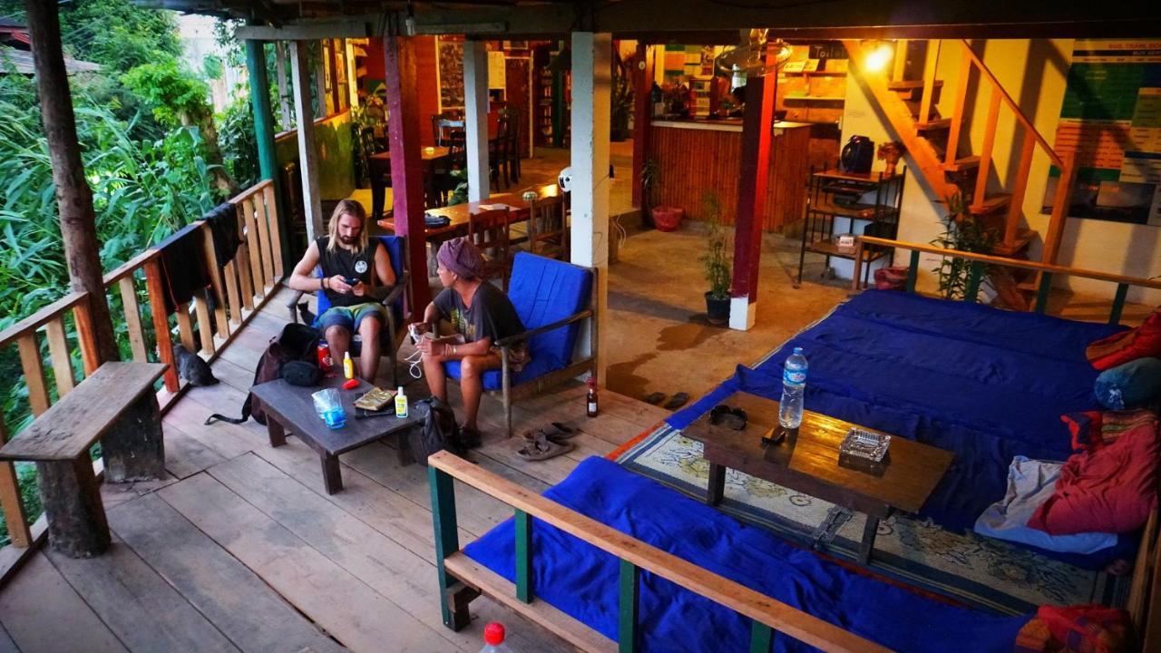 Easy Go Backpacker Hostel Vang Vieng Εξωτερικό φωτογραφία